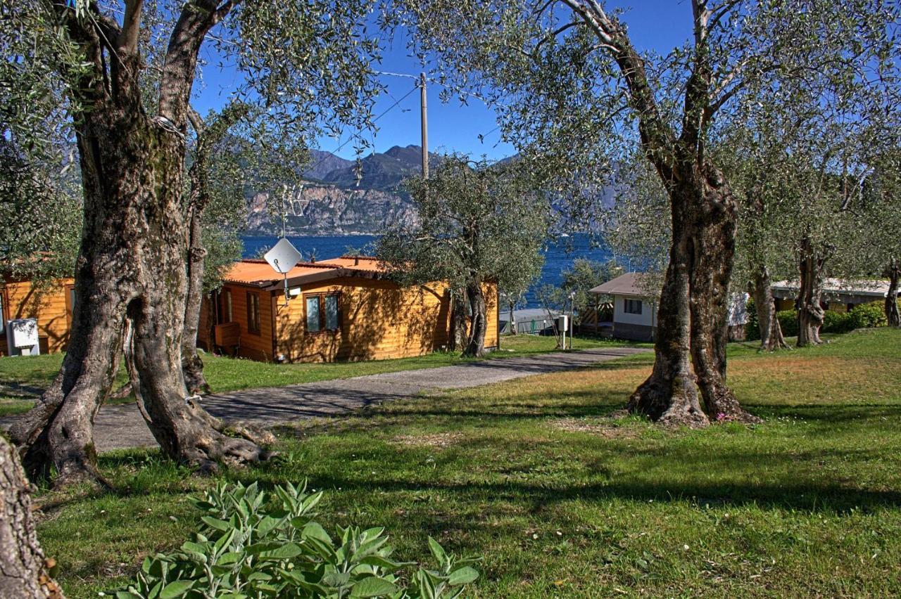 Monja Camping Village Brenzone sul Garda Ngoại thất bức ảnh