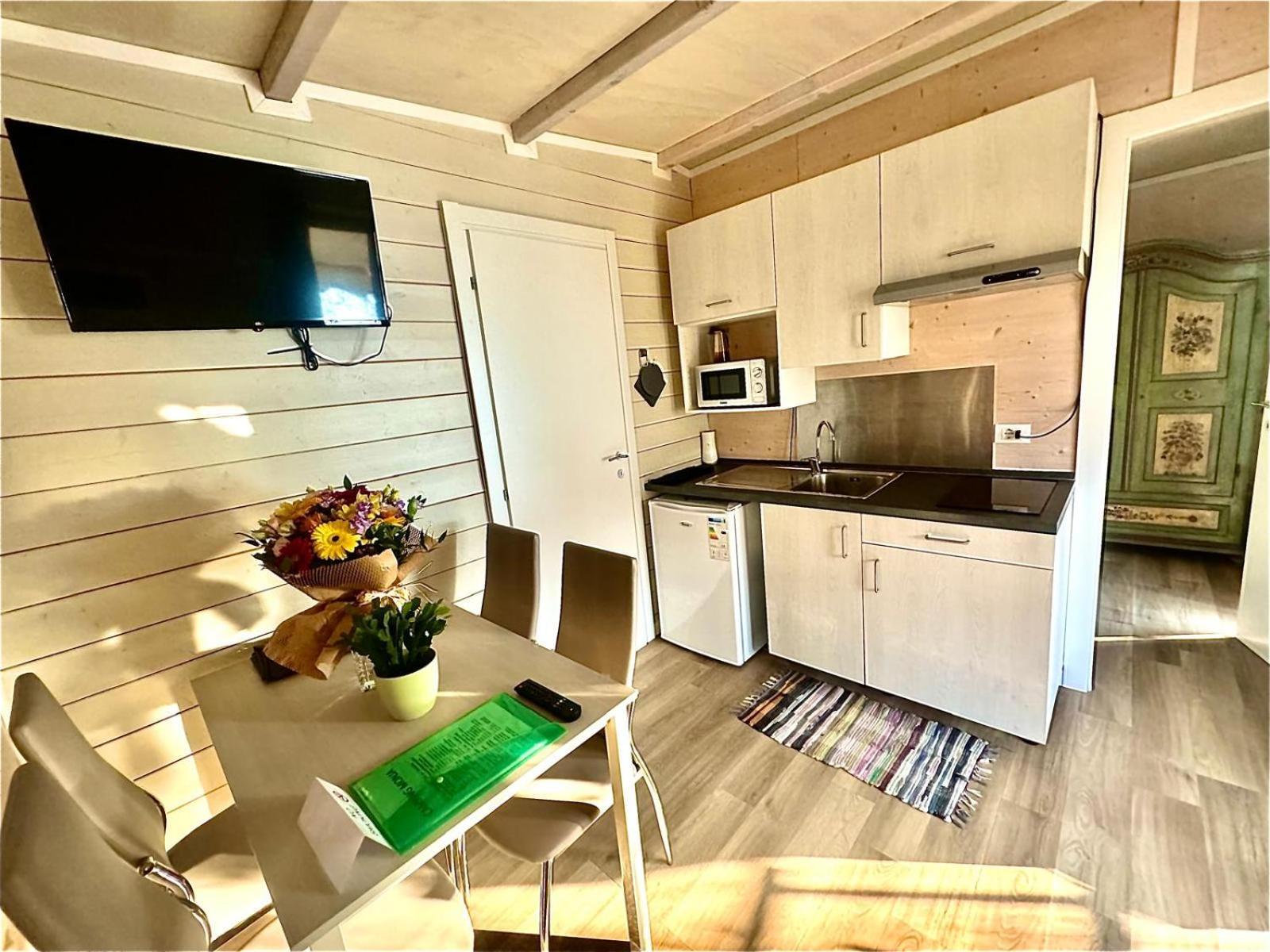 Monja Camping Village Brenzone sul Garda Ngoại thất bức ảnh