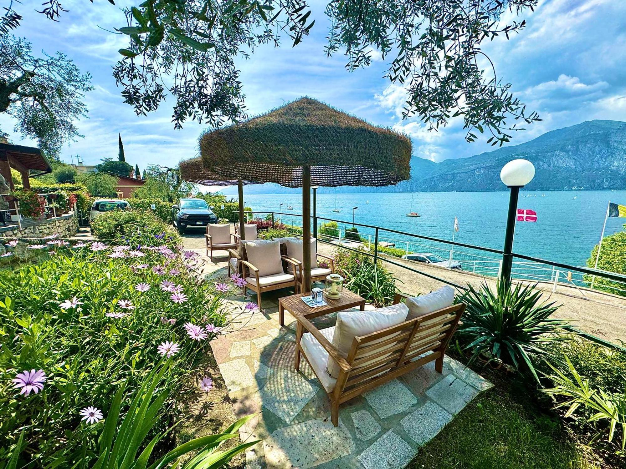 Monja Camping Village Brenzone sul Garda Ngoại thất bức ảnh