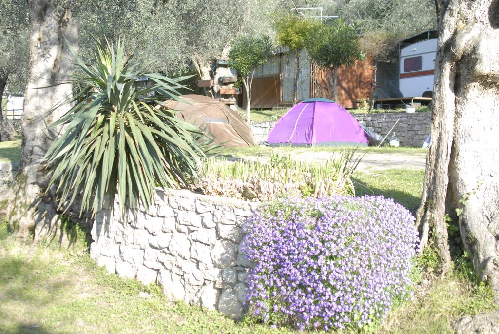 Monja Camping Village Brenzone sul Garda Ngoại thất bức ảnh
